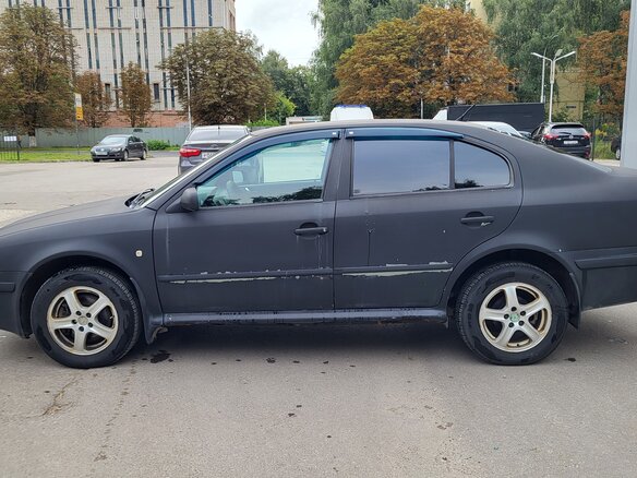 2002 Skoda Octavia I (A4) Рестайлинг, чёрный, 320000 рублей - вид 8