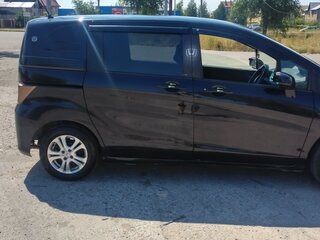 2010 Honda Freed Spike I Рестайлинг, чёрный, 1000000 рублей, вид 2