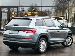2021 Skoda Kodiaq I, серый, 3299000 рублей, вид 2