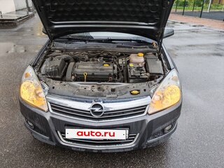 2011 Opel Astra H Рестайлинг, серый, 330000 рублей, вид 2