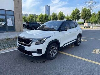 2022 Kia KX3, белый, 1255777 рублей, вид 1