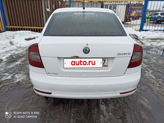 2012 Skoda Octavia II (A5) Рестайлинг, белый, 327000 рублей, вид 4