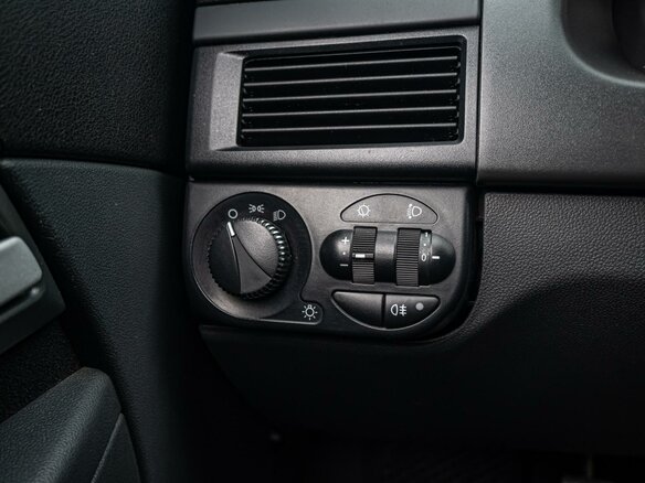 2014 Lada (ВАЗ) Priora I Рестайлинг, белый, 500000 рублей - вид 15