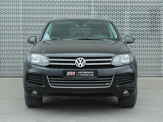2013 Volkswagen Touareg II, чёрный, 2000000 рублей, вид 3