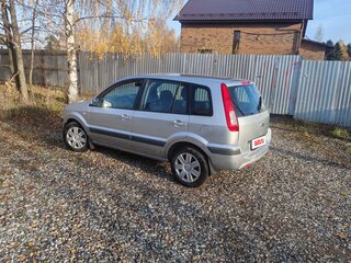 2008 Ford Fusion I Рестайлинг, серебристый, 290000 рублей, вид 2