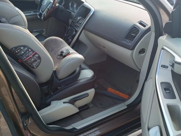 2012 Volvo XC60 I, коричневый, 1350000 рублей - вид 12