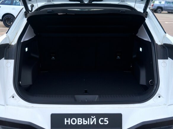 2026 Omoda C5 II, белый, 2751211 рублей - вид 14