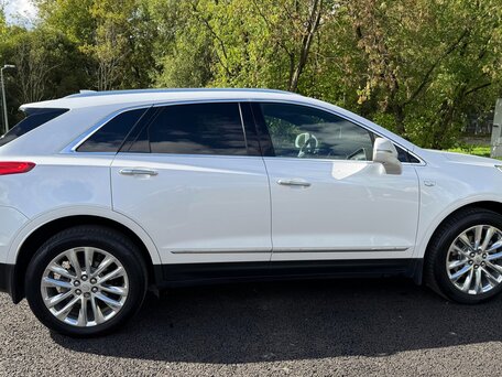 2019 Cadillac XT5 I, белый, 2730000 рублей, вид 3