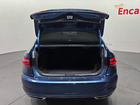 2021 Volkswagen Jetta 6-speed VII, синий, 1460000 рублей, вид 2