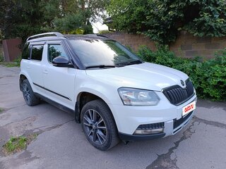 2017 Skoda Yeti I Рестайлинг, белый, 1400000 рублей, вид 1