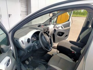2014 Peugeot Partner II Рестайлинг, серебристый, 645000 рублей, вид 5