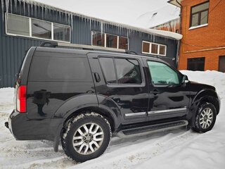2011 Nissan Pathfinder III Рестайлинг, чёрный, 1550000 рублей, вид 2