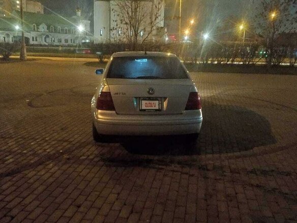 2002 Volkswagen Jetta IV, серебристый, 140000 рублей - вид 4