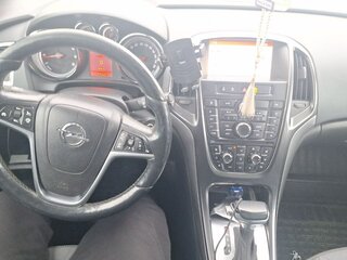 2014 Opel Astra J Рестайлинг, серебристый, 600000 рублей, вид 5