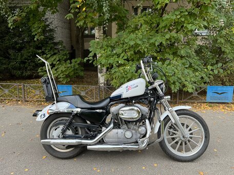 2006 Harley-Davidson Sportster 883, белый, 650000 рублей, вид 2