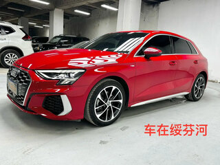 2023 Audi A3 Sportback 35 TFSI IV (8Y), красный, 1618007 рублей, вид 2