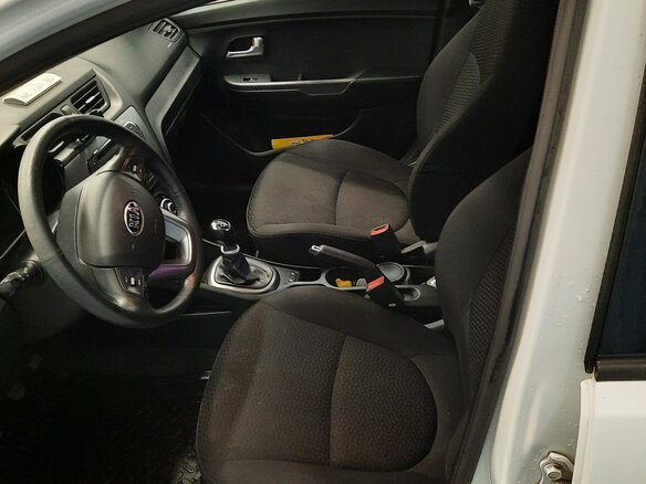 2014 Kia Rio III, белый, 990000 рублей - вид 5
