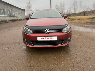 2012 Volkswagen Polo V, красный, 800000 рублей, вид 1