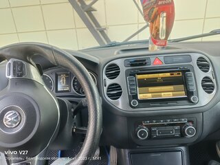 2010 Volkswagen Tiguan I, серебристый, 1400000 рублей, вид 4