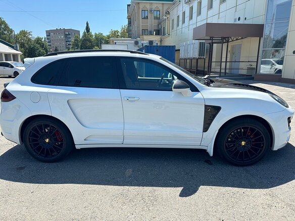 2013 Porsche Cayenne S Diesel II (958), белый, 3990000 рублей - вид 4