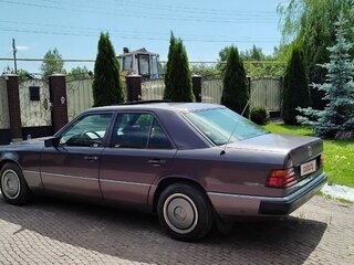 1990 Mercedes-Benz W124 200, фиолетовый, 1300000 рублей, вид 2