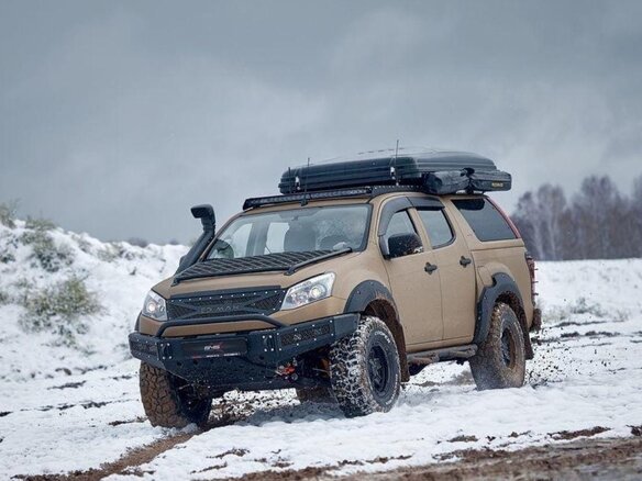 2018 Isuzu D-Max II, серебристый, 4800000 рублей