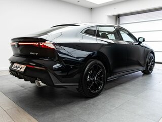 2024 Changan UNI-V I, чёрный, 3329900 рублей, вид 3