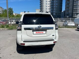 2016 Toyota Land Cruiser Prado 150 Series Рестайлинг 1, белый, 4100000 рублей, вид 4