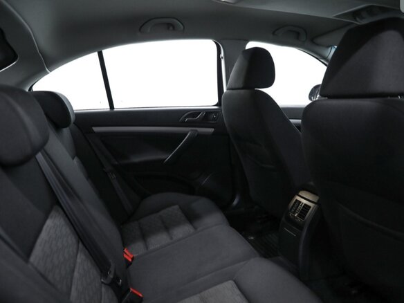 2011 Skoda Octavia II (A5) Рестайлинг, чёрный, 599999 рублей - вид 7