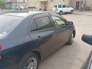 2005 Toyota Belta I, серый, 550000 рублей, вид 3