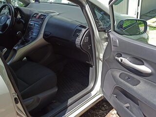 2008 Toyota Auris I, серебристый, 699000 рублей, вид 5
