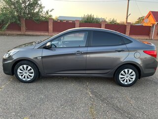 2014 Hyundai Solaris I, серый, 950000 рублей, вид 5