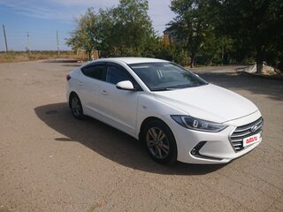 2016 Hyundai Elantra VI (AD), белый, 1249000 рублей, вид 3