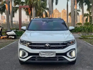 2022 Volkswagen T-Roc I Рестайлинг, белый, 1570000 рублей, вид 2