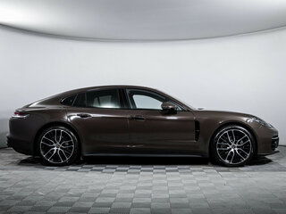 2020 Porsche Panamera 4 II Рестайлинг, коричневый, 9169326 рублей, вид 4