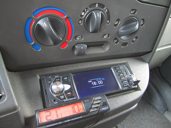 2003 Iveco Daily, белый, 955000 рублей - вид 20