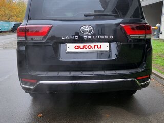 2021 Toyota Land Cruiser 300 Series, чёрный, 8300000 рублей, вид 4