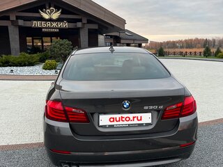 2011 BMW 5 серии 530d xDrive VI (F10/F11/F07), коричневый, 1450000 рублей, вид 3