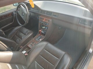 1990 Mercedes-Benz W124 230, серебристый, 500000 рублей, вид 5