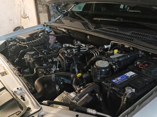 2013 Volkswagen Amarok Double Cab full-time I, серебристый, 2200000 рублей, вид 3