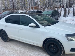 2017 Skoda Octavia III (A7) Рестайлинг, белый, 850000 рублей, вид 5
