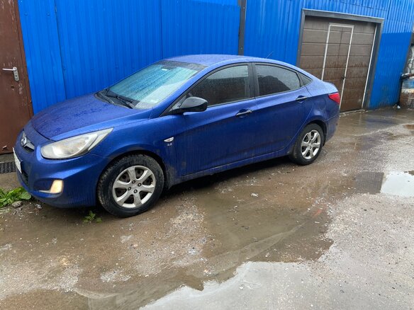 2013 Hyundai Solaris I, синий, 370000 рублей - вид 2