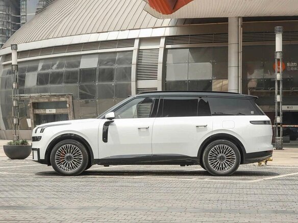 2025 Lynk & Co 900, белый, 6550000 рублей - вид 1