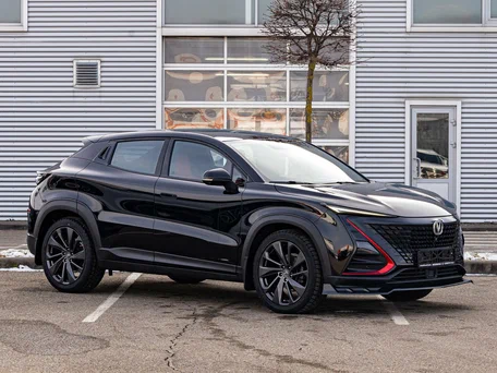 2024 Changan UNI-T I, чёрный, 1695000 рублей, вид 3