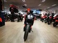 2026 KTM 790 Duke, оранжевый, 1150000 рублей - вид 3