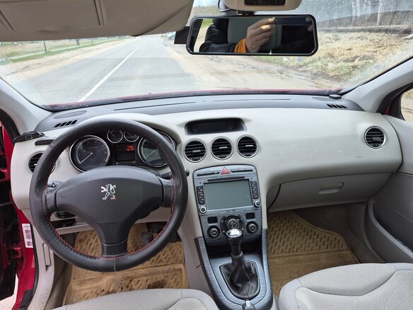 2008 Peugeot 308 I, красный, 380000 рублей - вид 9