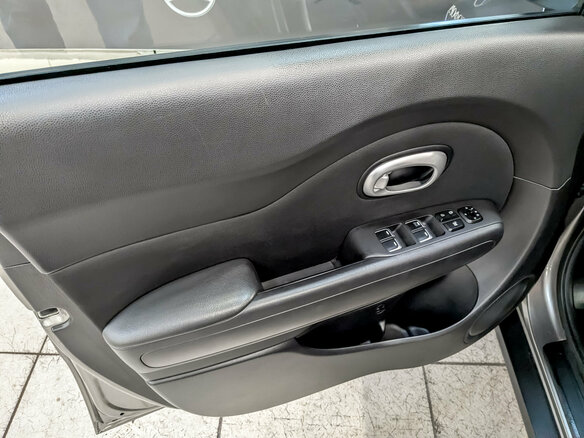 2018 Kia Soul II Рестайлинг, серебристый, 1595000 рублей - вид 18