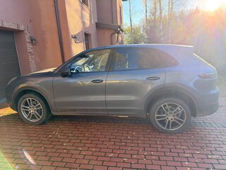 2019 Porsche Cayenne III, голубой, 7000000 рублей, вид 1
