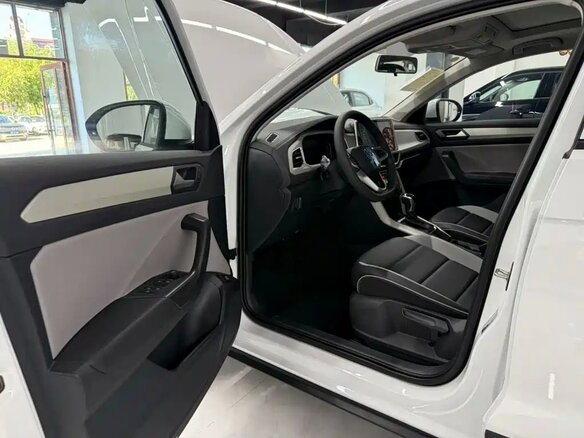 2026 Volkswagen T-Roc I (China Market) Рестайлинг, белый, 1940017 рублей - вид 7