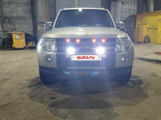 2008 Mitsubishi Pajero IV, бежевый, 1620000 рублей, вид 2
